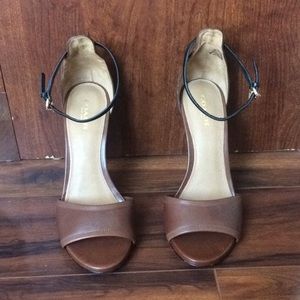 New!!! Coach genuine leather sandals